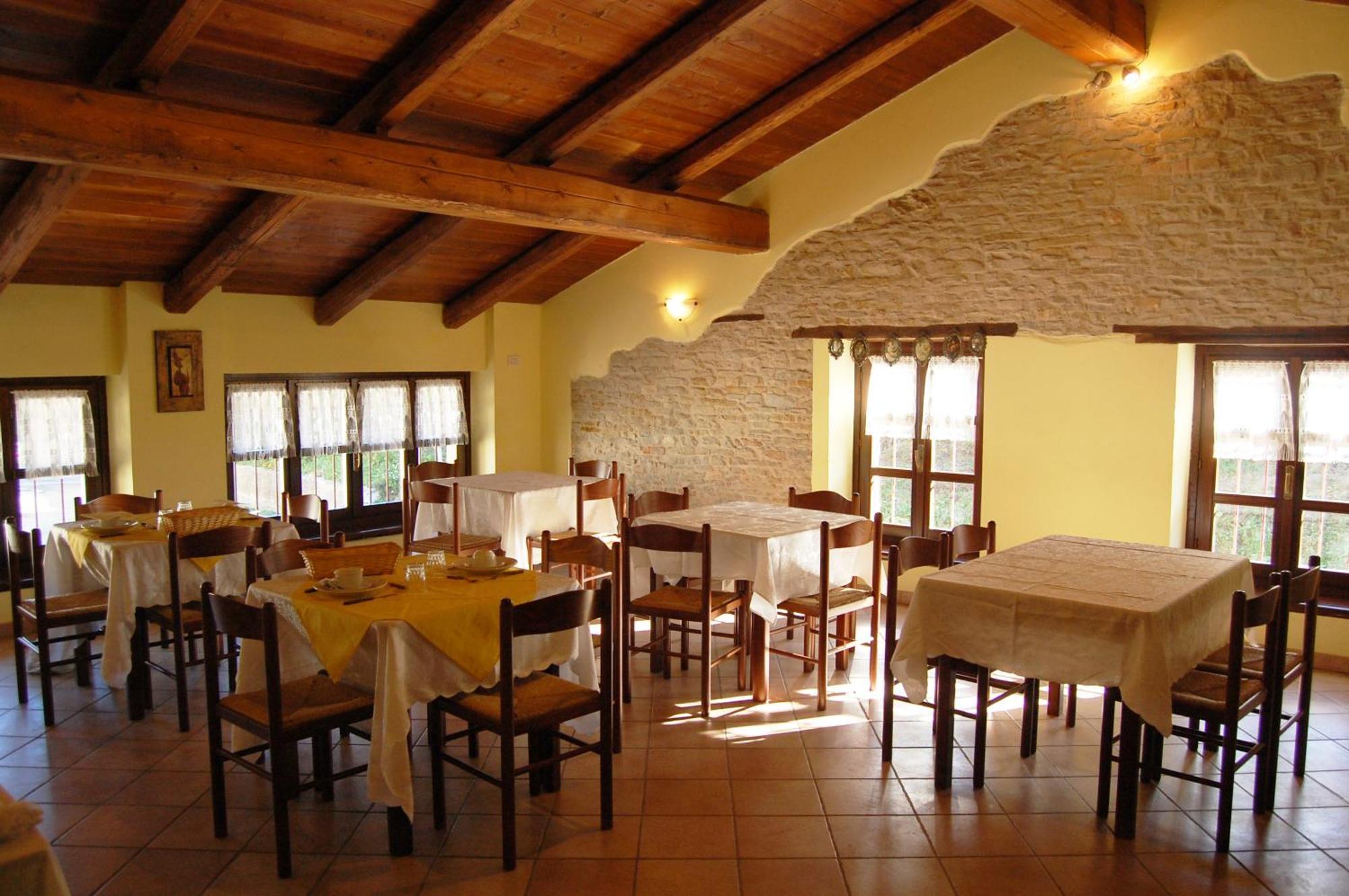 Agriturismo 'D Raine Montelupo Albese Exterior photo